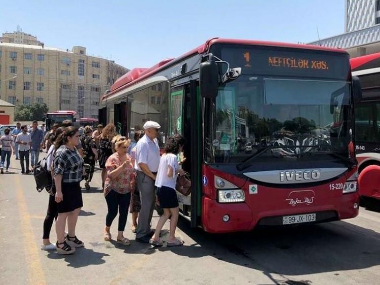 Bakıda 40-dan çox marşrut avtobusu gecikmə ilə hərəkət edir